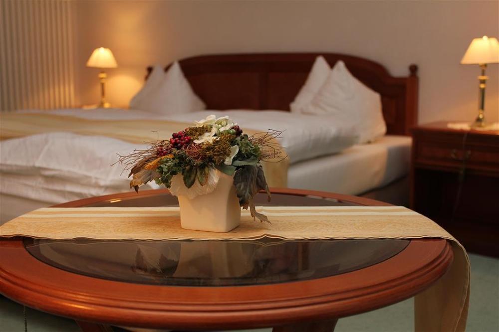 Hotel und Restaurant Waldschlösschen Crivitz Zimmer foto